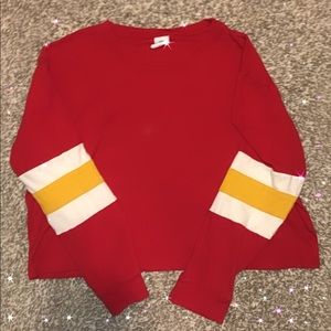 ✨red cropped longsleeve with yellow/white stripes✨